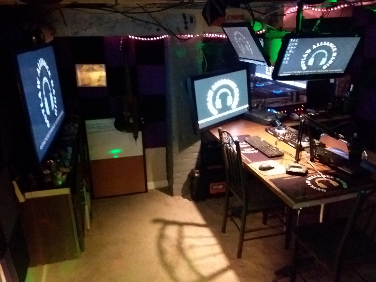 Studio 7-B